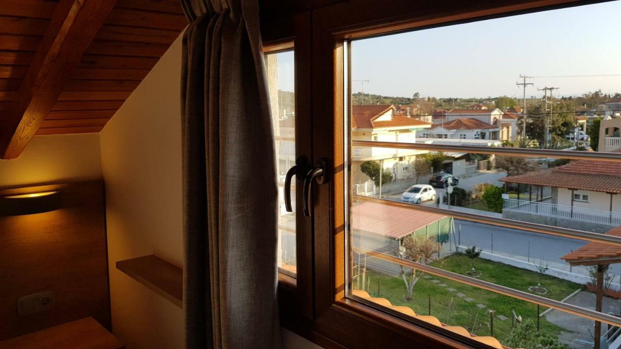 Golden Attic Apartment เนอาโรดา ภายนอก รูปภาพ