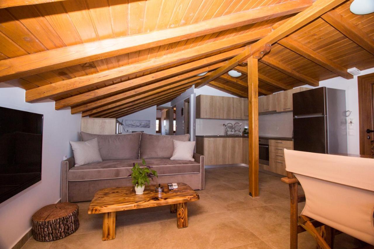 Golden Attic Apartment เนอาโรดา ภายนอก รูปภาพ